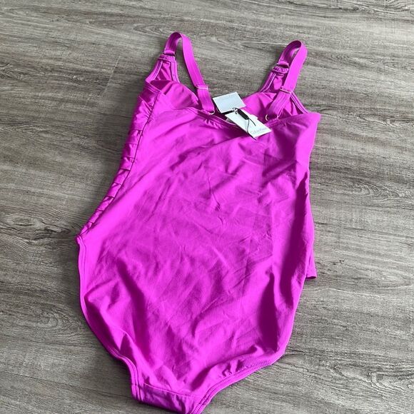 Calvin Klein Scoop Neck Pleated Swimsuit - Picture 3 of 3